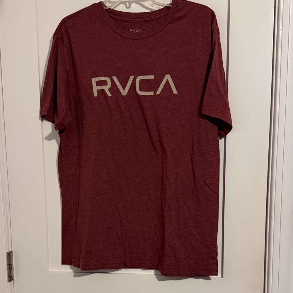 RVCA Men's Short Sleeve T-Shirt in Maroon with Cream Logo